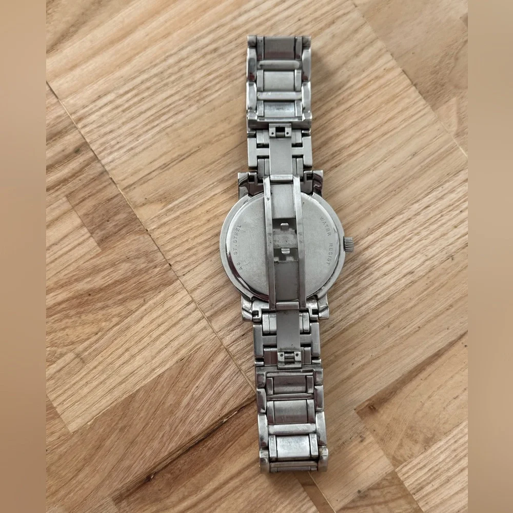 Bulova Diamond Luxury Watch Black Dial Stainless Bracelet Case Diamond Bezel
